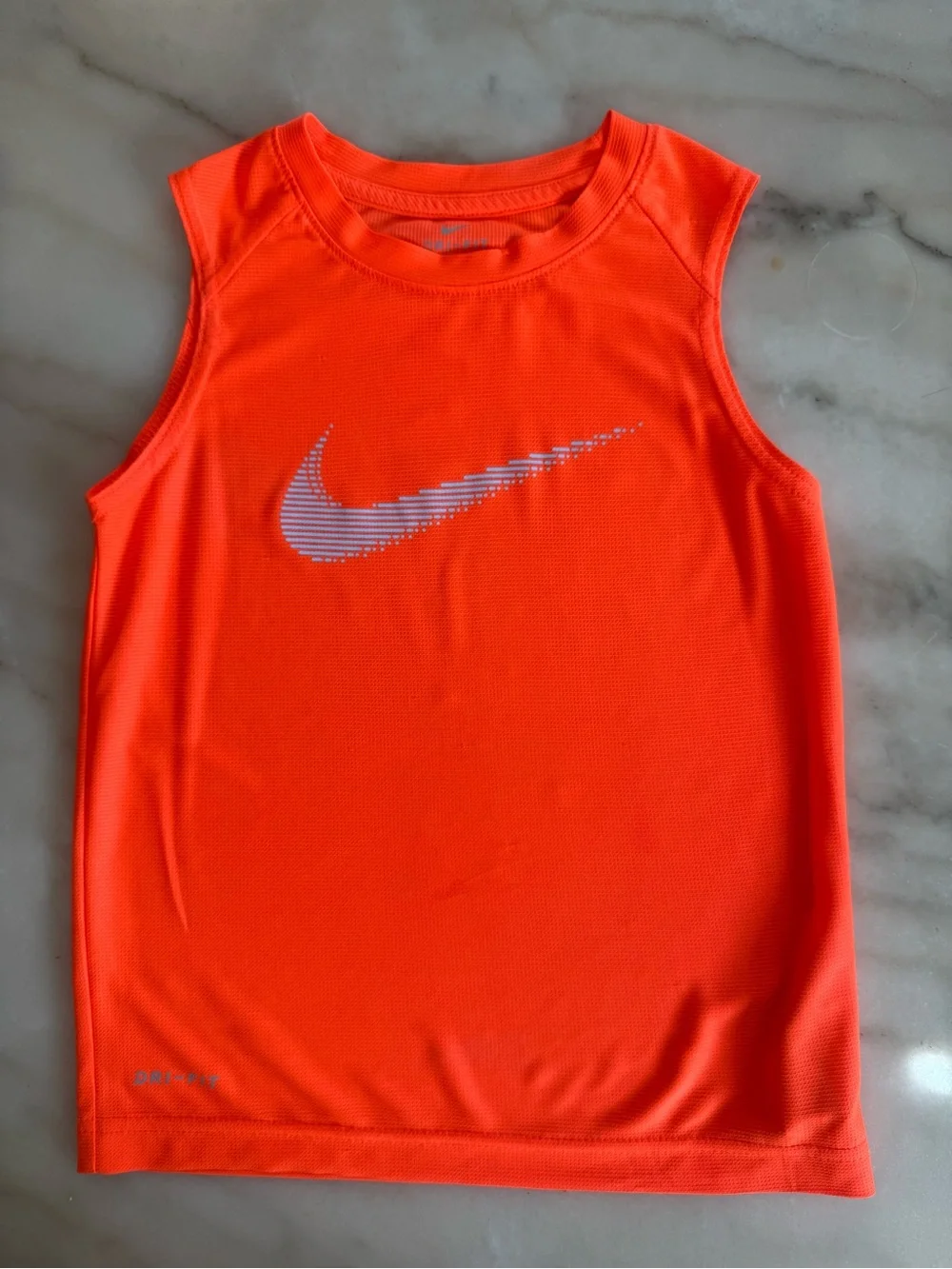 Nike Big Kids' (Boys') Dri-FIT Sleeveless Top size small